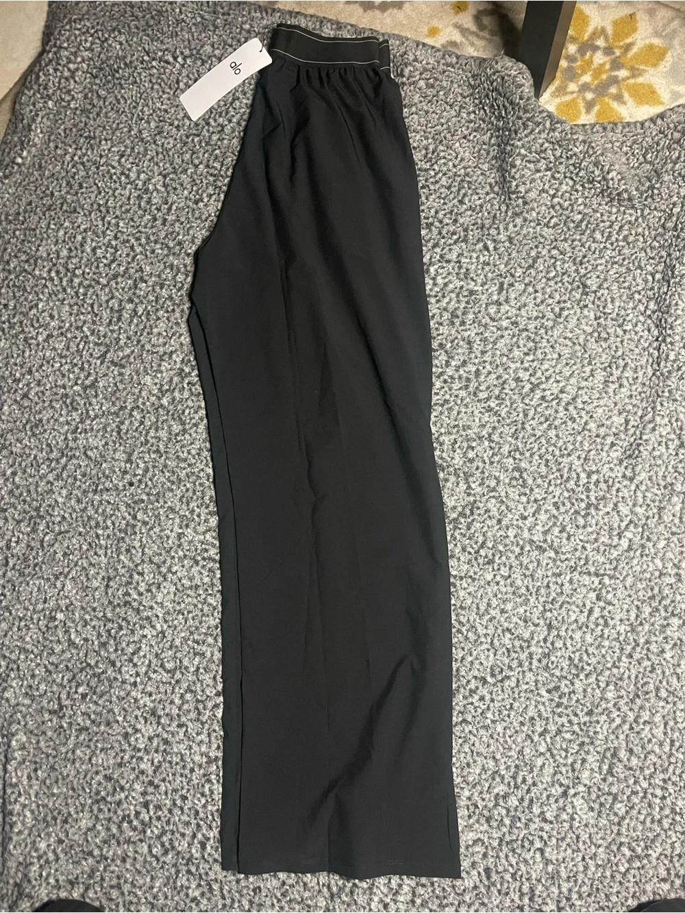 ALO Yoga Black lounge trousers